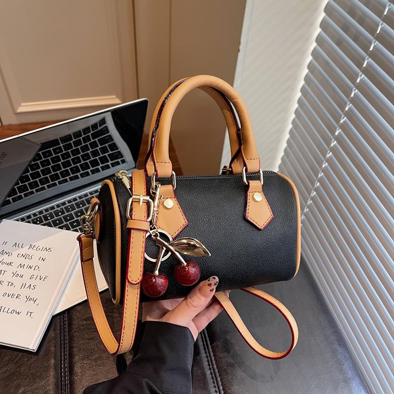Classic Women's Mini Round Shoulder Bag Crossbody Handbag Korean Style Small Handbag for Ladies