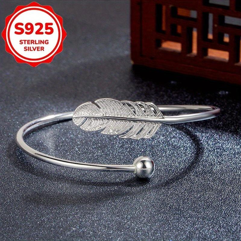 Silver Minimalist Elegant Feather Bracelet, Exquisite, Simple, Nostalgic, Vintage, Personalized, Diverse, Very Suitable for Women