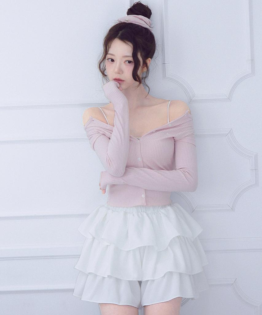 Aissie Volume Tiered Skirt (White)