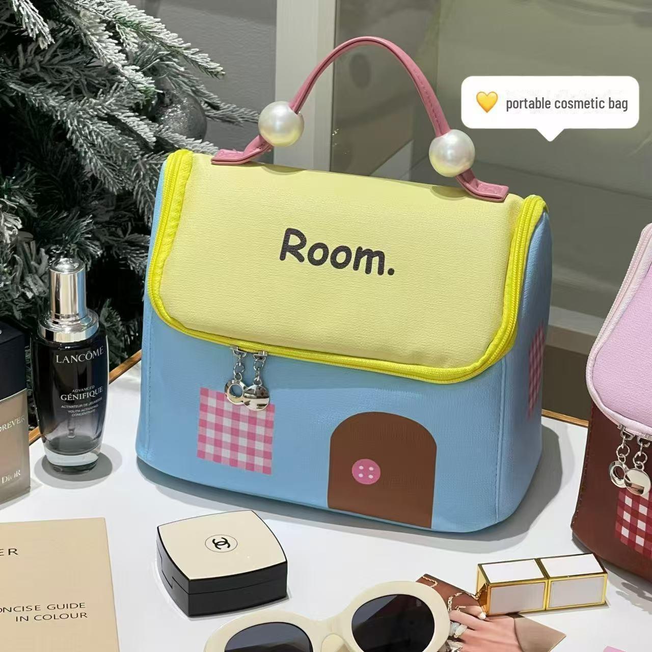 

Dopamine House Женская большая водонепроницаемая дорожная косметичка с перегородками 2025