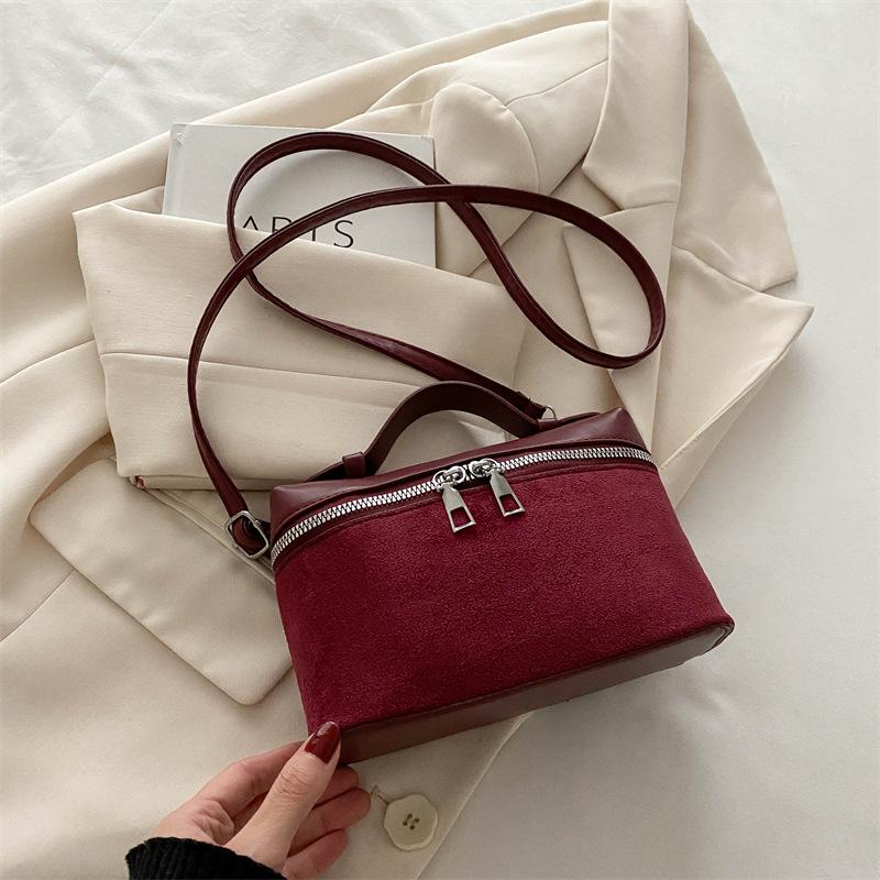 Retro High-Value Matte Casual Underarm Bucket Bag Women'S Bag Niche Fashion Shoulder Messenger Bag Tide
