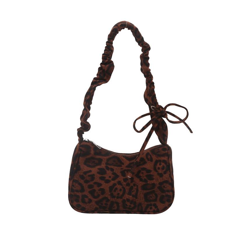 Trendy Medium-sized Leopard Print Underarm Shoulder Bag For Casual Outings