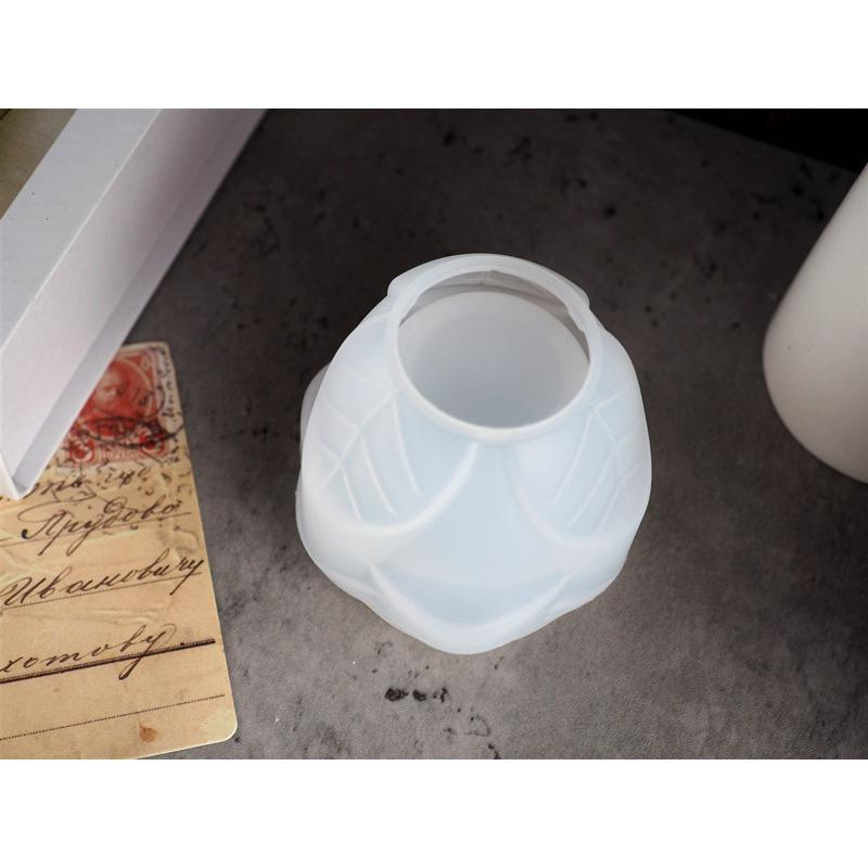 Exquisite Transparent Glass Mug with Unique Baseball - Glove Shape, Ideal for Beverage Enthusiasts