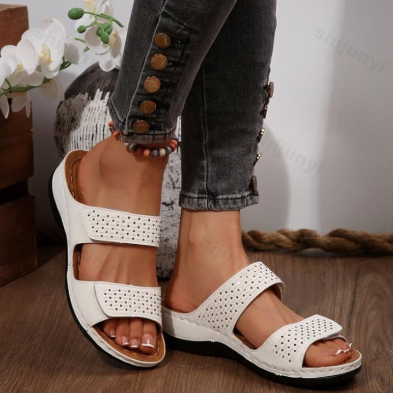 Mode 2025 Sommer Neue Mode Keilabsatz Lässige Strand-Sandalen für Damen Fischmaul Offene Zehen Bequem Atmungsaktiv Hohl Sandalen