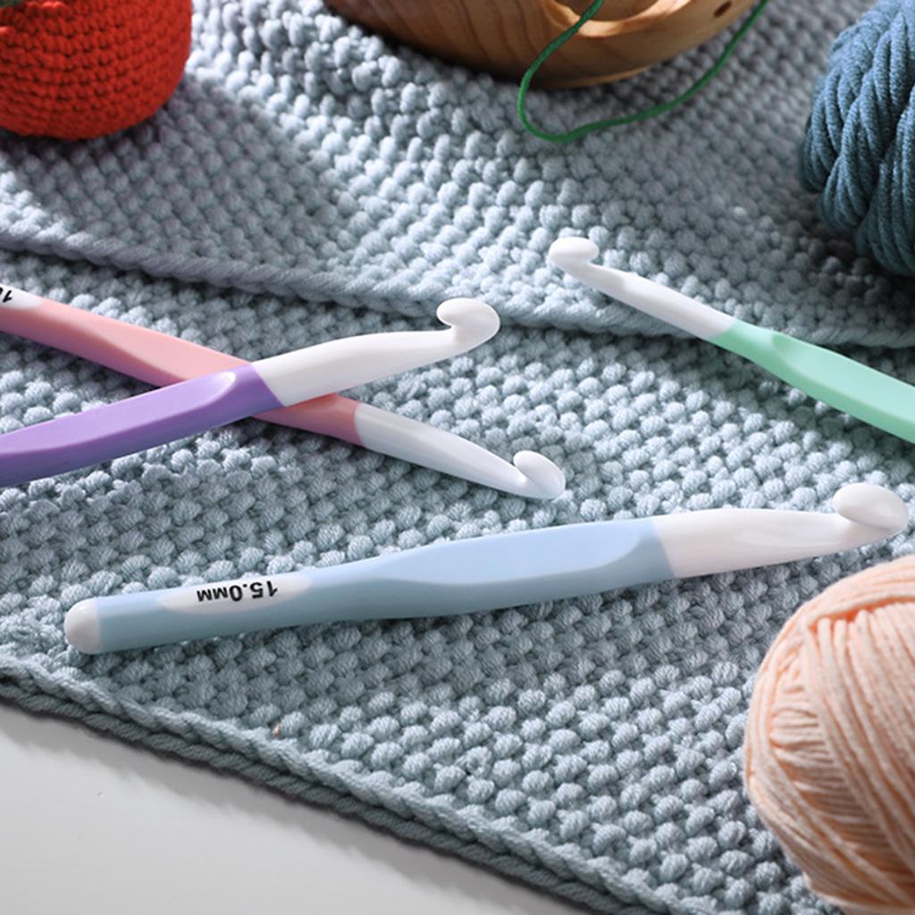 ABS Plastic Crochet Hook 8Mm 10Mm 12Mm 15Mm With Marking Ring And Sweater Needle Plastic Knitted Scarf Cap Toy Set 4 Pieces