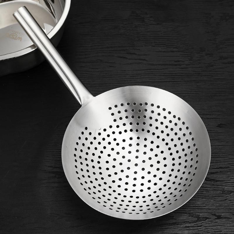 Zahuštěný cedník z nerezové oceli 304 s dlouhou rukojetí Velký kreativní cedník na olej, mouku, nudle, knedlíčky Naběračka na pěnu Kuchyňský To