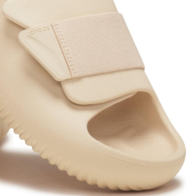 Crocs  Unisex  Mellow Luxe Recovery Slide 209413 2ds