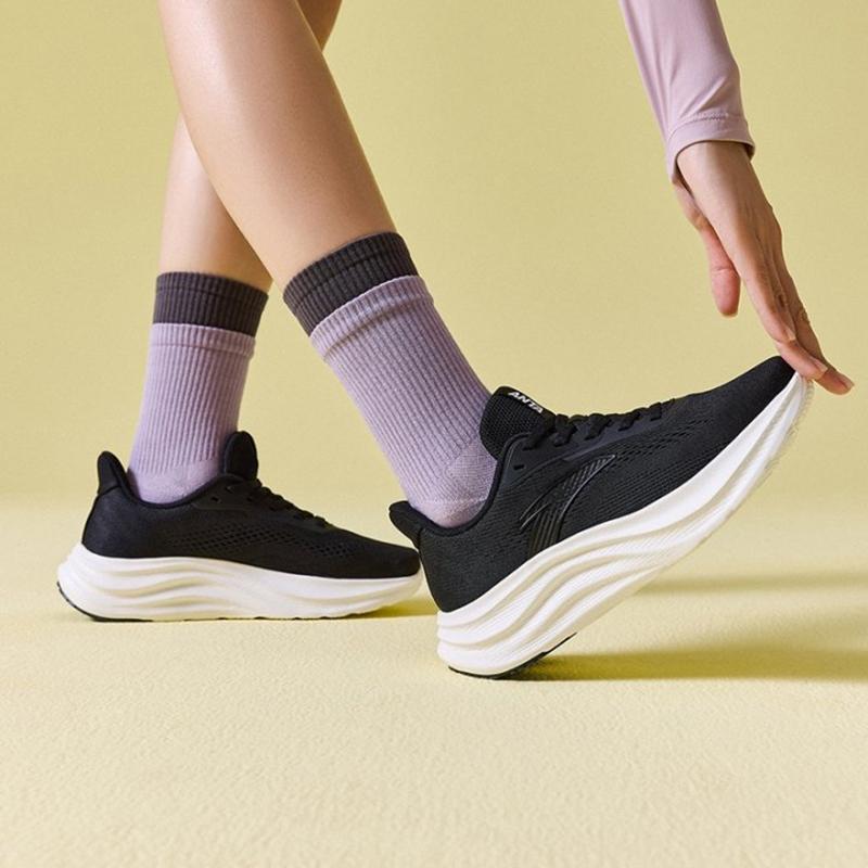 Anta Light Cloud 2 Breathable And Lightweight Low top Casual Running Shoes Women's Basic Black 122535509R-6