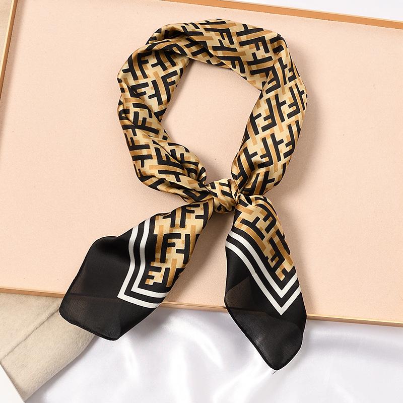 Vysoce kvalitní hedvábný šátek: 70cm Módní dámský čtvercový šátek, Celoroční, Lehký na jaro, podzim, léto, nebo jako stylový doplněk ke košili.