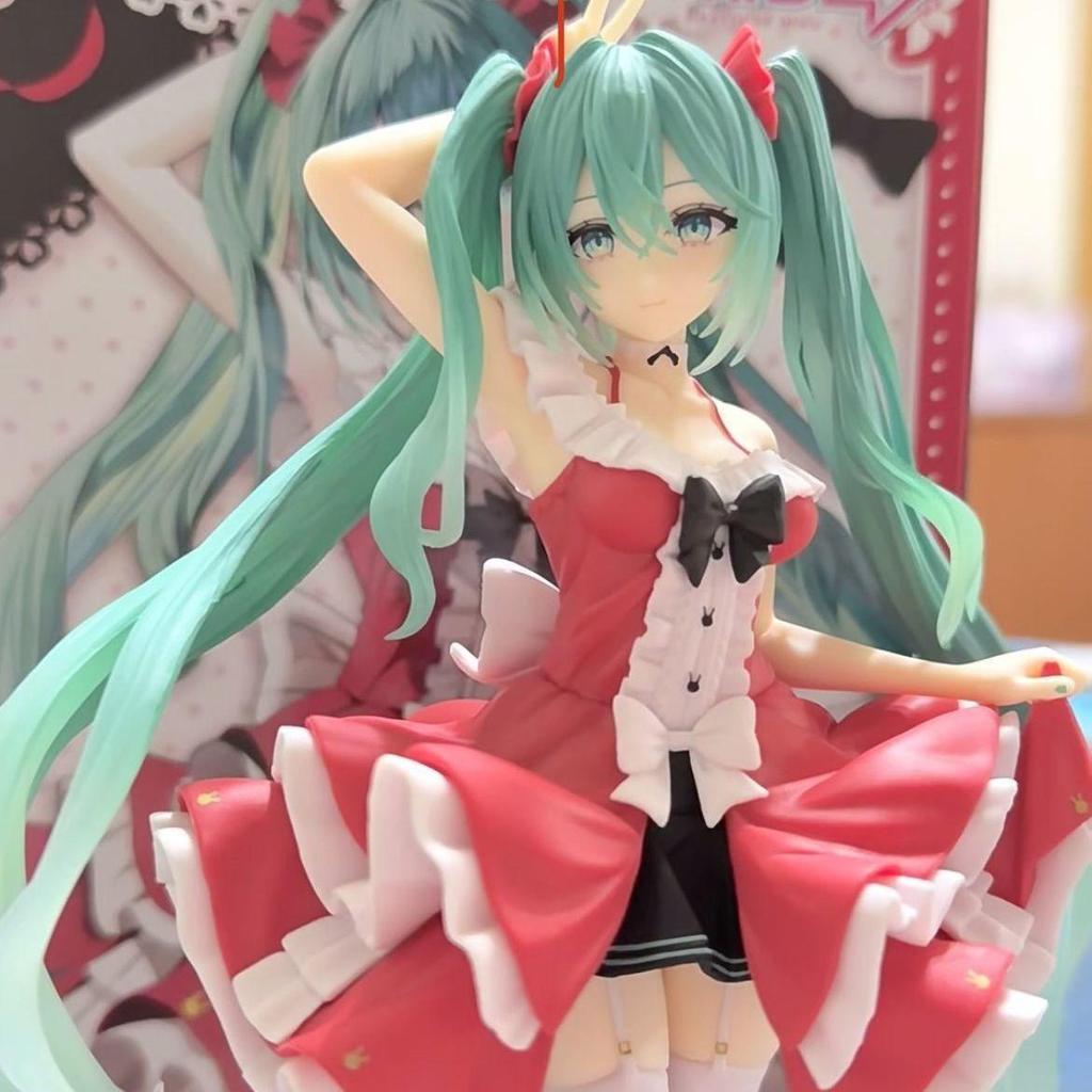 Hatsune Miku Lolita Anime Figure: Beautiful Girl Desktop Ornament Gift