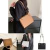 Stylish Women's Tote Bag Chic Chain Crossbody Fashionable And Sleek Handbag