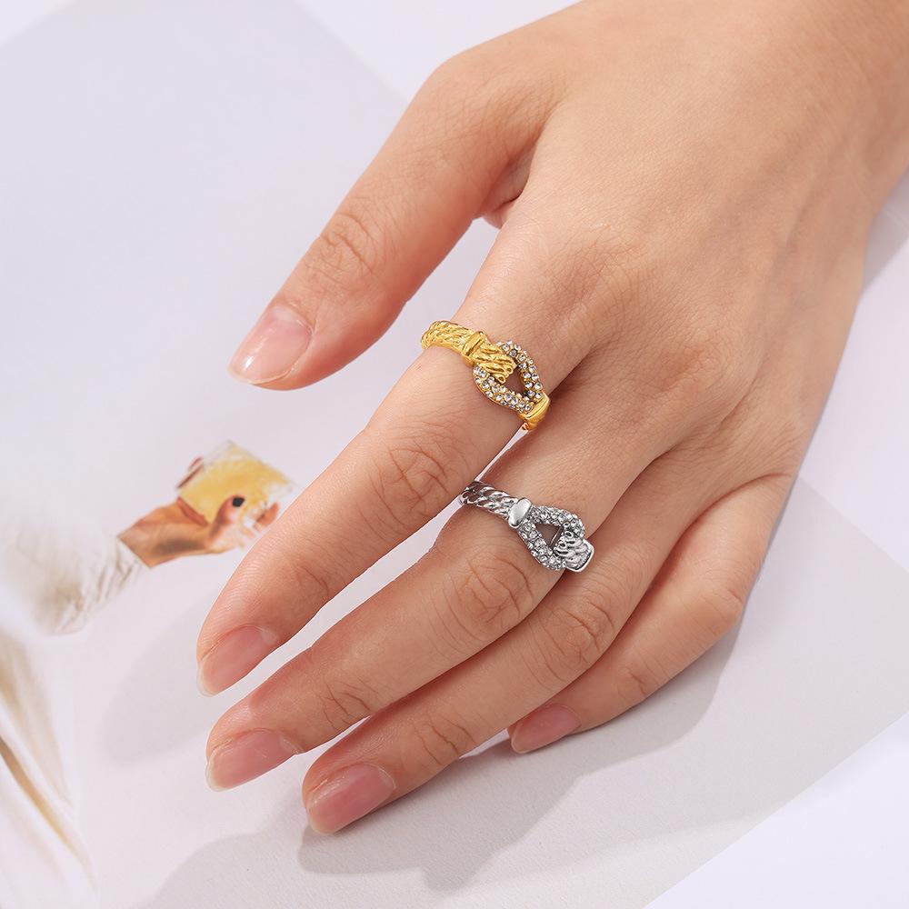 Diamond Twist Edge Ring Women'S Retro Design Titanium Steel Plated 18K Gold Index Finger Ring