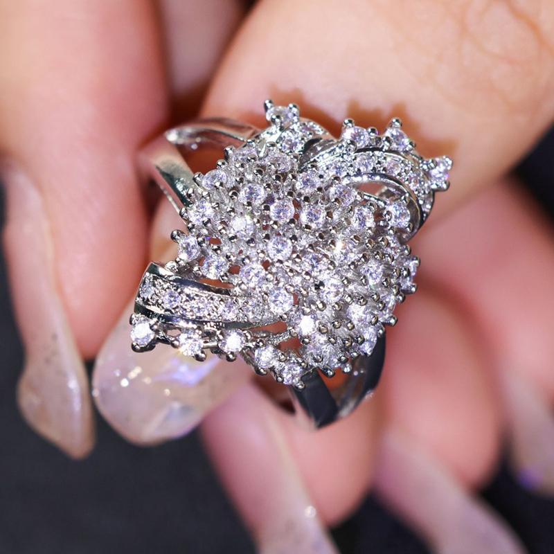 Schillernde weiße Zirkonia CZ Blumenringe für Frauen Hochzeit Verlobungsaccessoires Statement Schmuck Geschenk