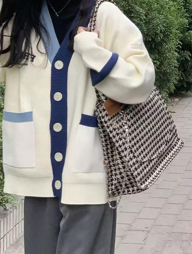 Japan and South Korea large size contrasting cardigan sweater women wear loose ins college style lazy gentle knitted jacket in autumn and winter
