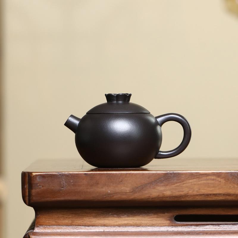 

130ml Boutique Yixing Purple Clay Teapots Handmade Pomegranate Pot Raw Ore Zhu Mud Kettle With Strainer Zisha Tea Set Tableware