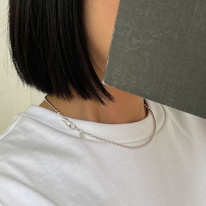 Melliv Silver Fish Hook Egg Ball Chain Necklace_mvn17