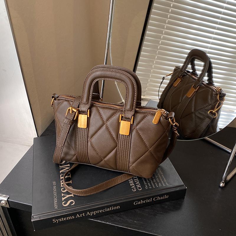 Retro handbag bag 2025 new fashion shoulder bag messenger bag women's bag fashion trend small square bag