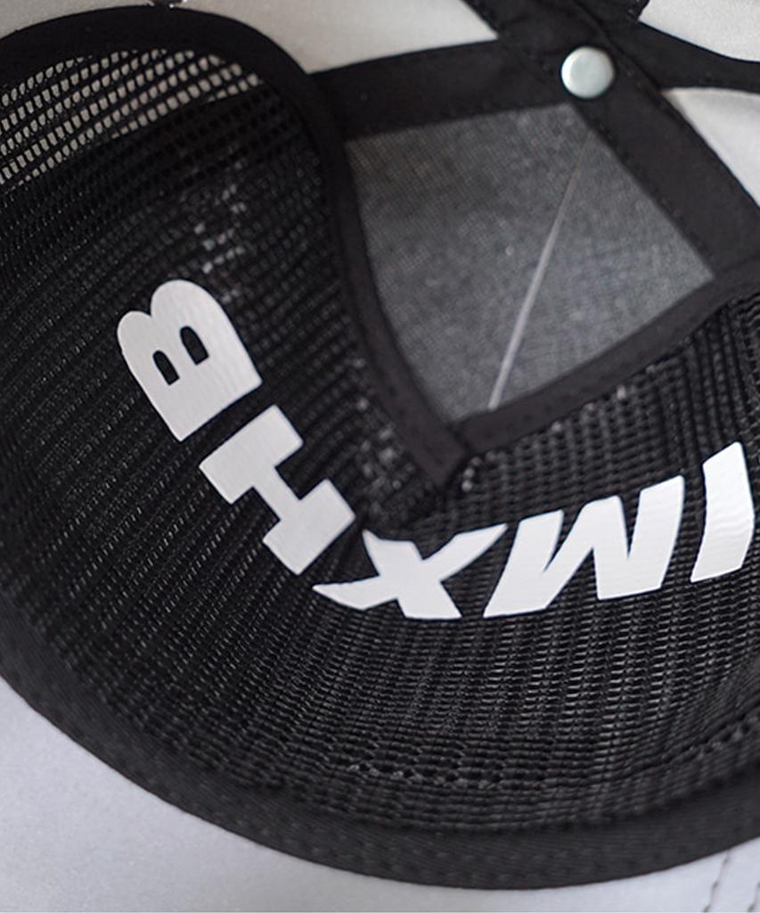 Aimnaseohyumeonbiing 5 Panel Snap Back - Silver