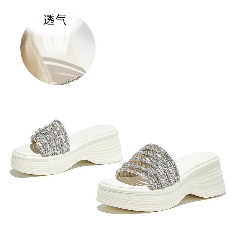 

New flat-bottomed slippers women s bright diamonds versatile sandals casual high-end fashion half-mop 2025 summer outer women s shoes 35