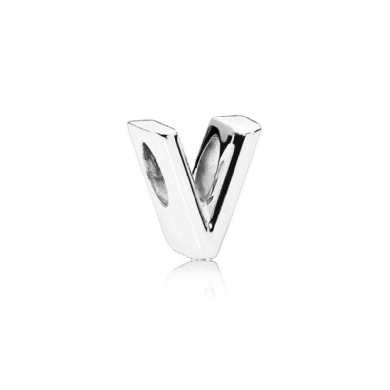European original charm 26 English letters A-Z suitable for Fasion bracelet DIY female jewelry