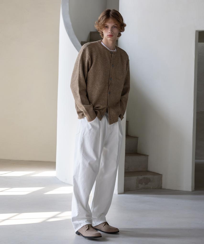 Decoroso Comfort Round Neck Cardigan [Beige Brown]