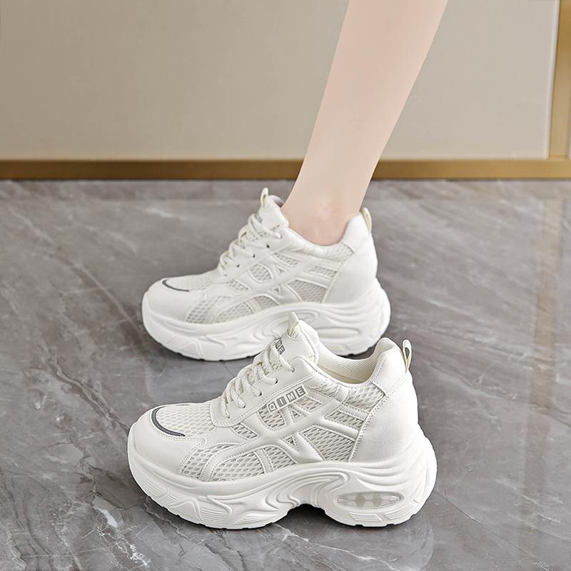 Fashion Women Platform Sneakers 2025 Autumn New Fashion Casual Lace Up Sports Shoes Woman Non Slip Walking Shoes Ladies Vulcanize Shoes