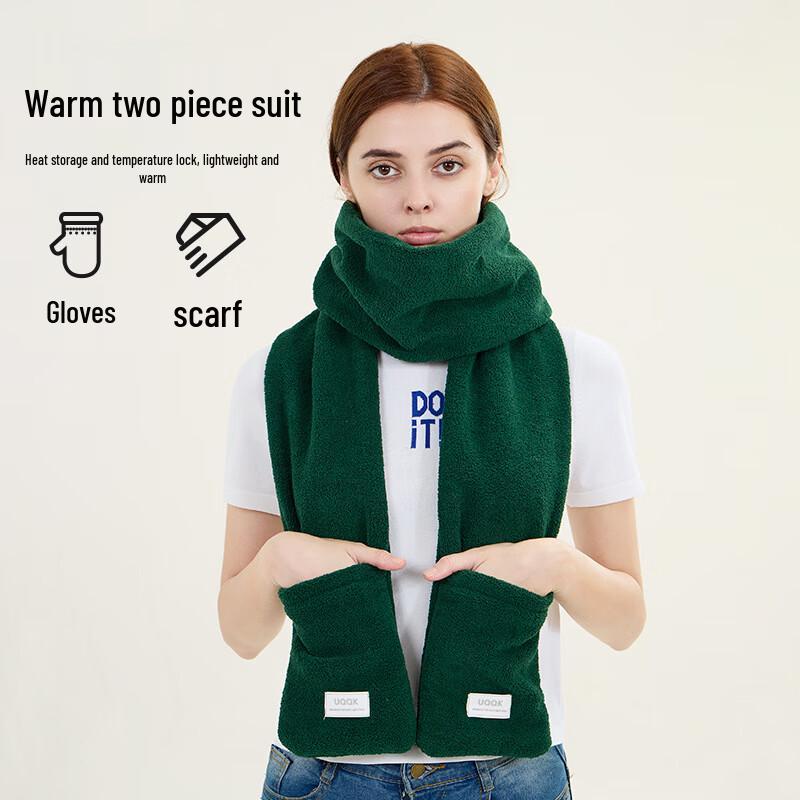 

Women s Fleece Scarf with Integrated Gloves One Size