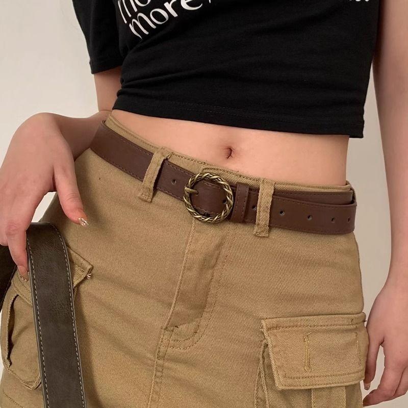 Black And Elegant Brown Pu Belts For Women With Decorative Round Buckles Stock In