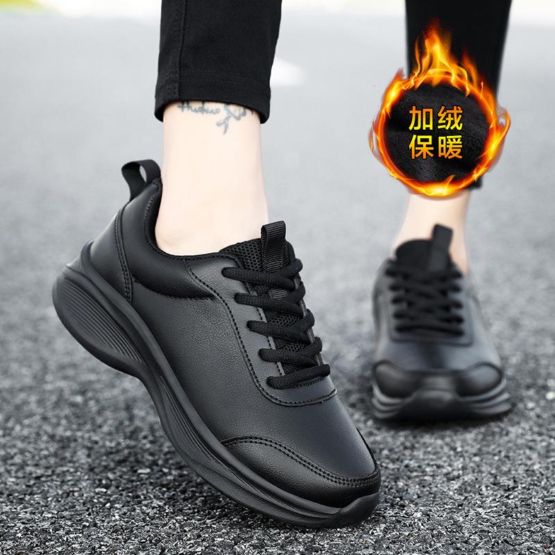 Spring and Autumn new shoes, sports shoes, leather black non-slip waterproof shoes, soft-soled shoes
