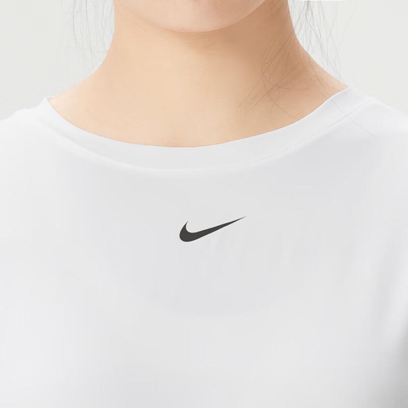 Nike Women's Round Neck Short Sleeve T-Shirt