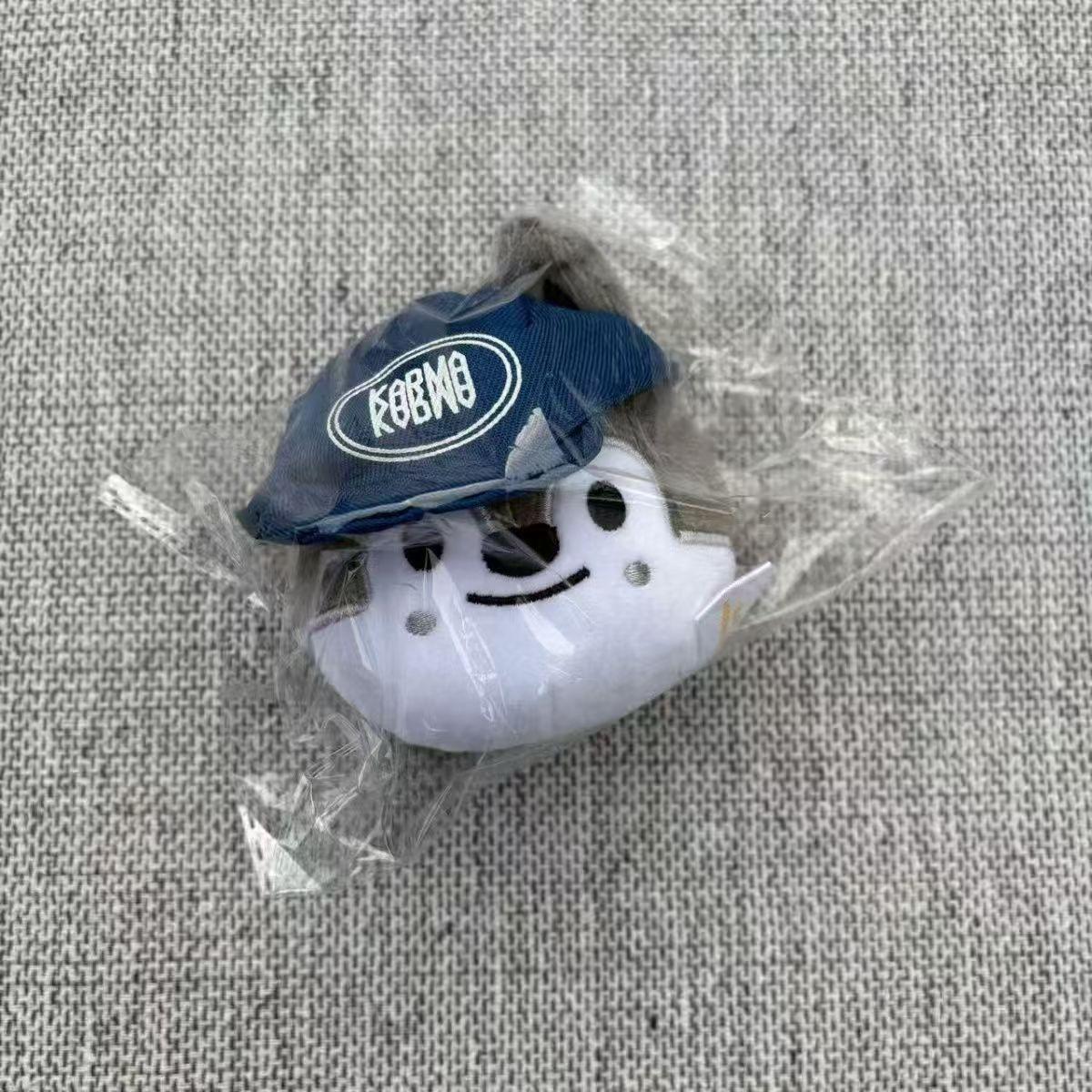 

Плюшевая игрушка-мяч SKZOO Stray Kids KARMA с шапочкой Wolfchan