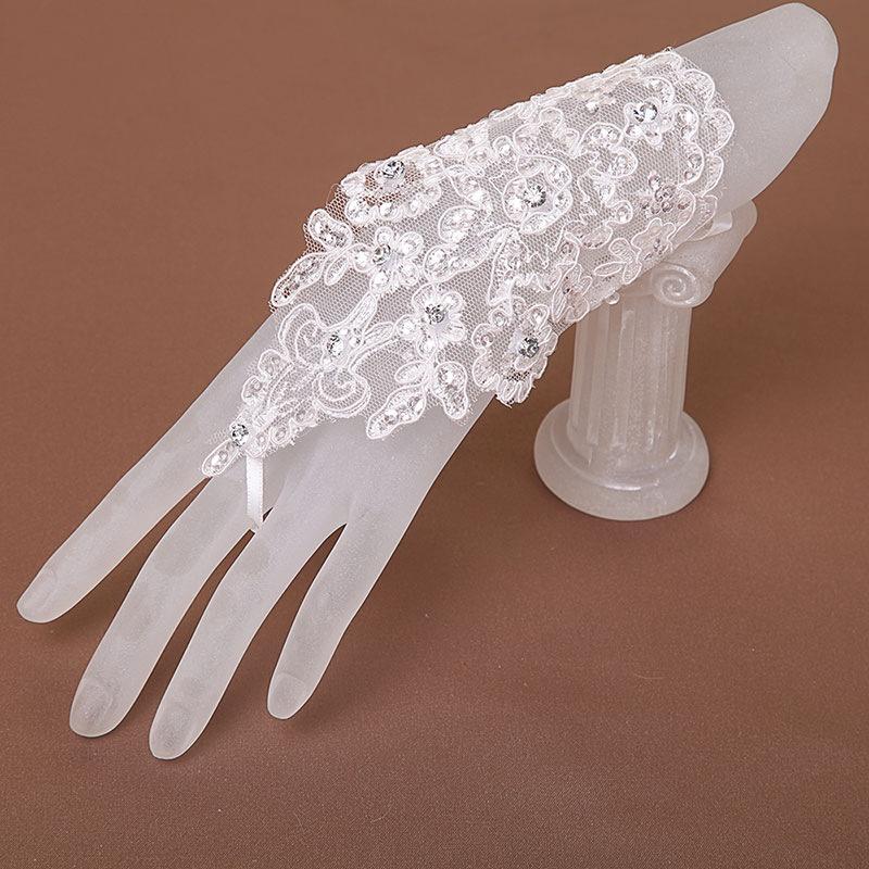 Elegant Beaded Lace Satin Short Bridal Gloves  Fingerless Wedding Gloves White Ivory Wedding Accessories Veu De Noiva