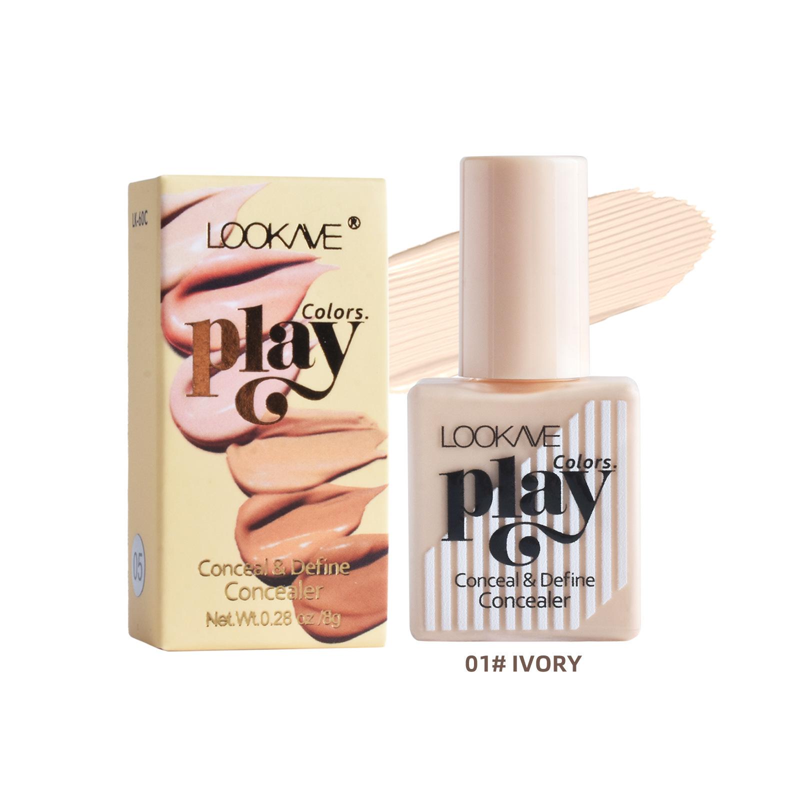 

Консилер в маленькой квадратной бутылочке легкий и долговечный