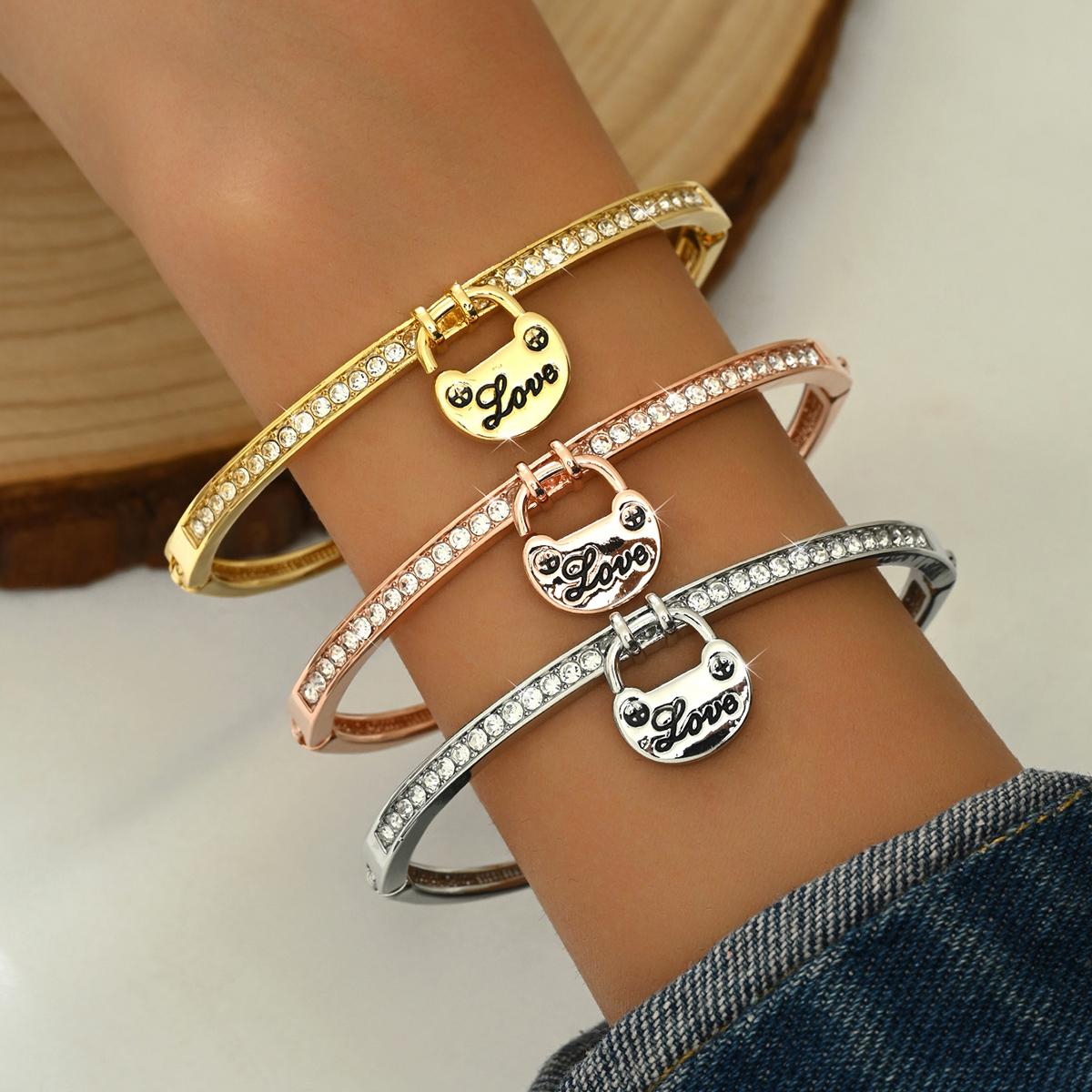 

European and American New Fashion Personalized Multi color Bracelet College Style Women s Jewelry Alloy Jewelry Wholesale