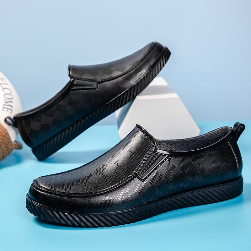 

2025 new low-top rain shoes men s shallow rain boots short kitchen water shoes work shoes waterproof glue shoes catch the sea rain boots 39
