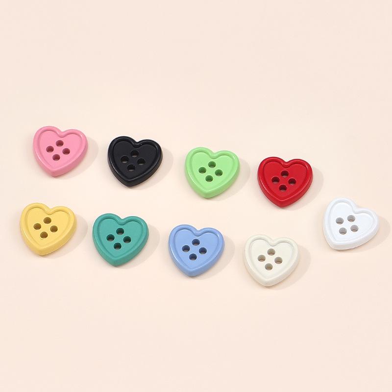New Cute Four-Hole Heart Shaped Plastic Buttons for DIY Children's Clothing & Decoration