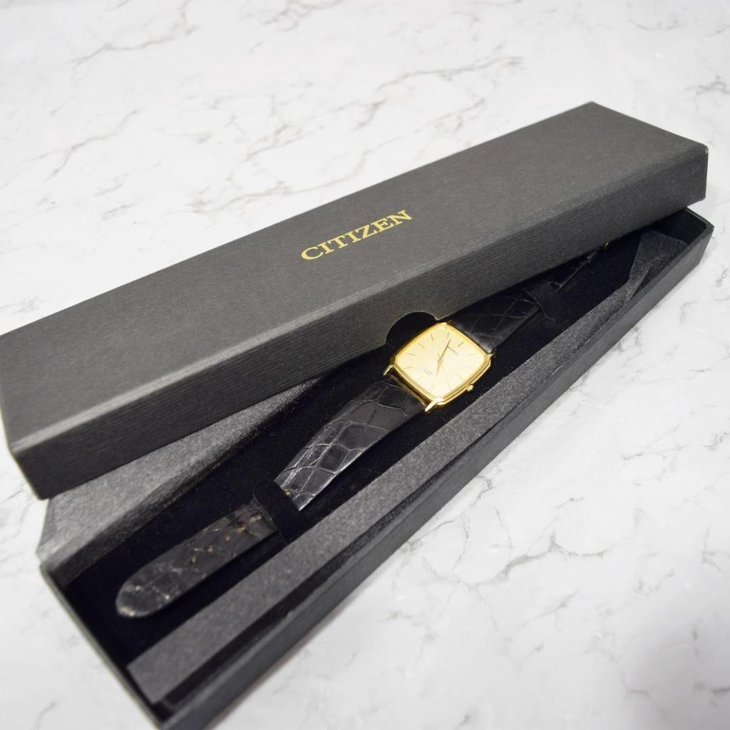 Used Good condition with box 1986 CITIZEN EXCEED dress watch