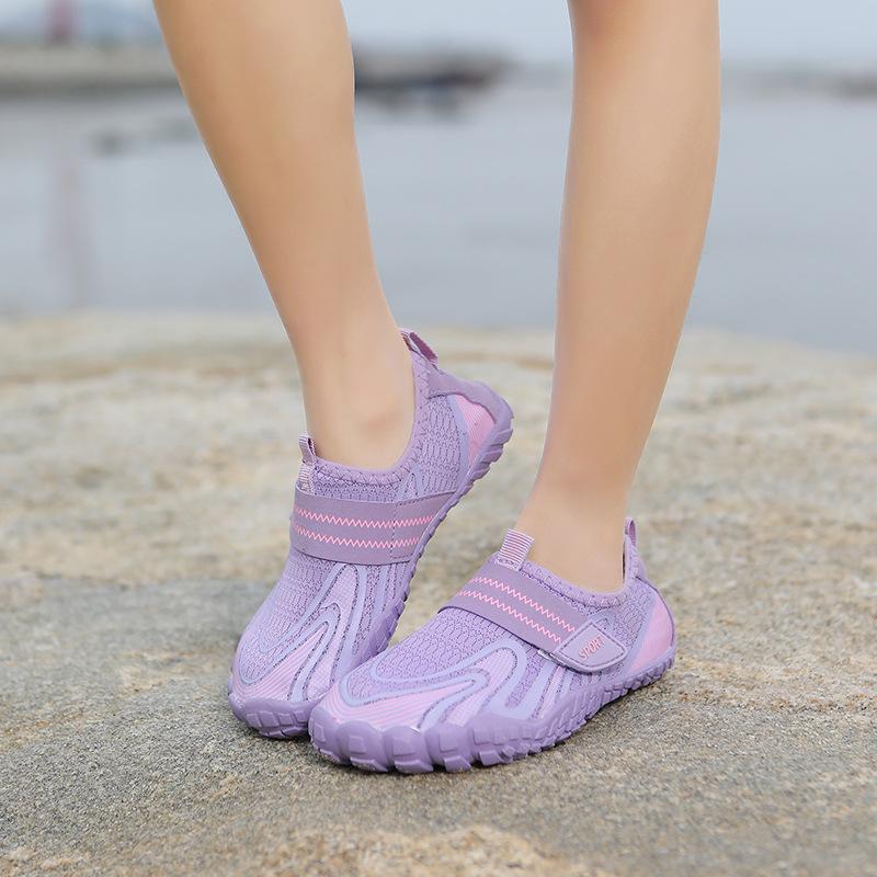 

Новые пляжные туфли с пятью пальцами, детские туфли для плавания в ручье, одежда для воды и суши, многофункциональные туфли для прыжков со скакалкой и ходьбы 29