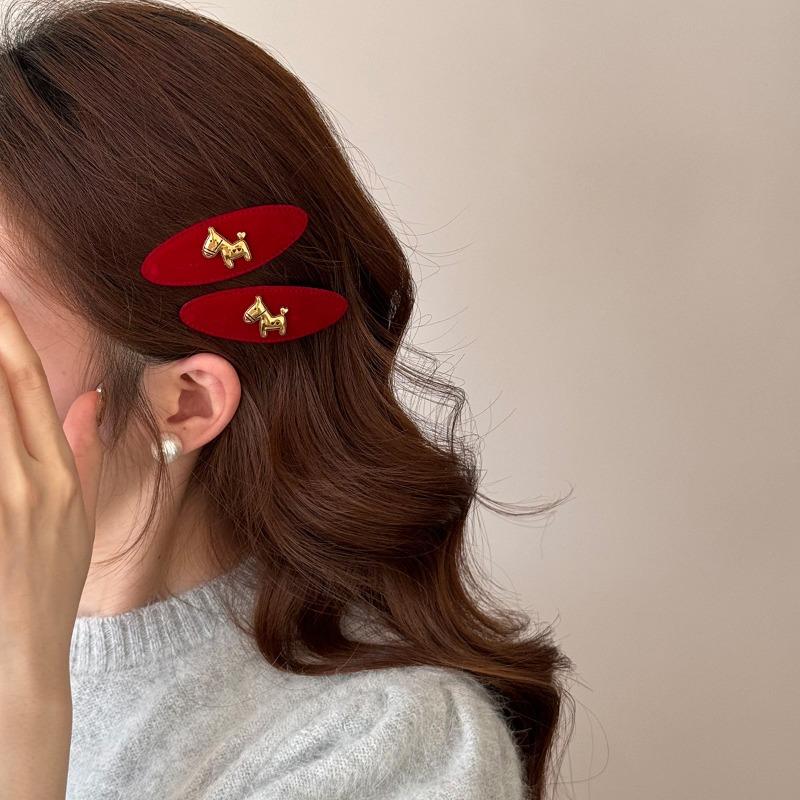 Red Small Horse Plush Hairpin for Female with Frizzles on Forehead and Small Hair Clips At The Forehead.