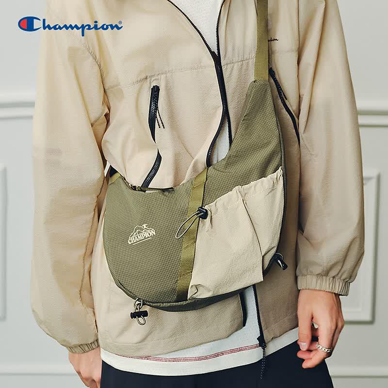 Champion Lightweight Sling Bag