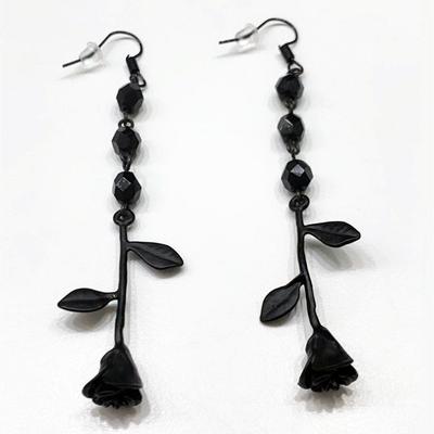 French Design Rose Earrings and Ear Hooks, Fresh and Retro Style for Female Niche