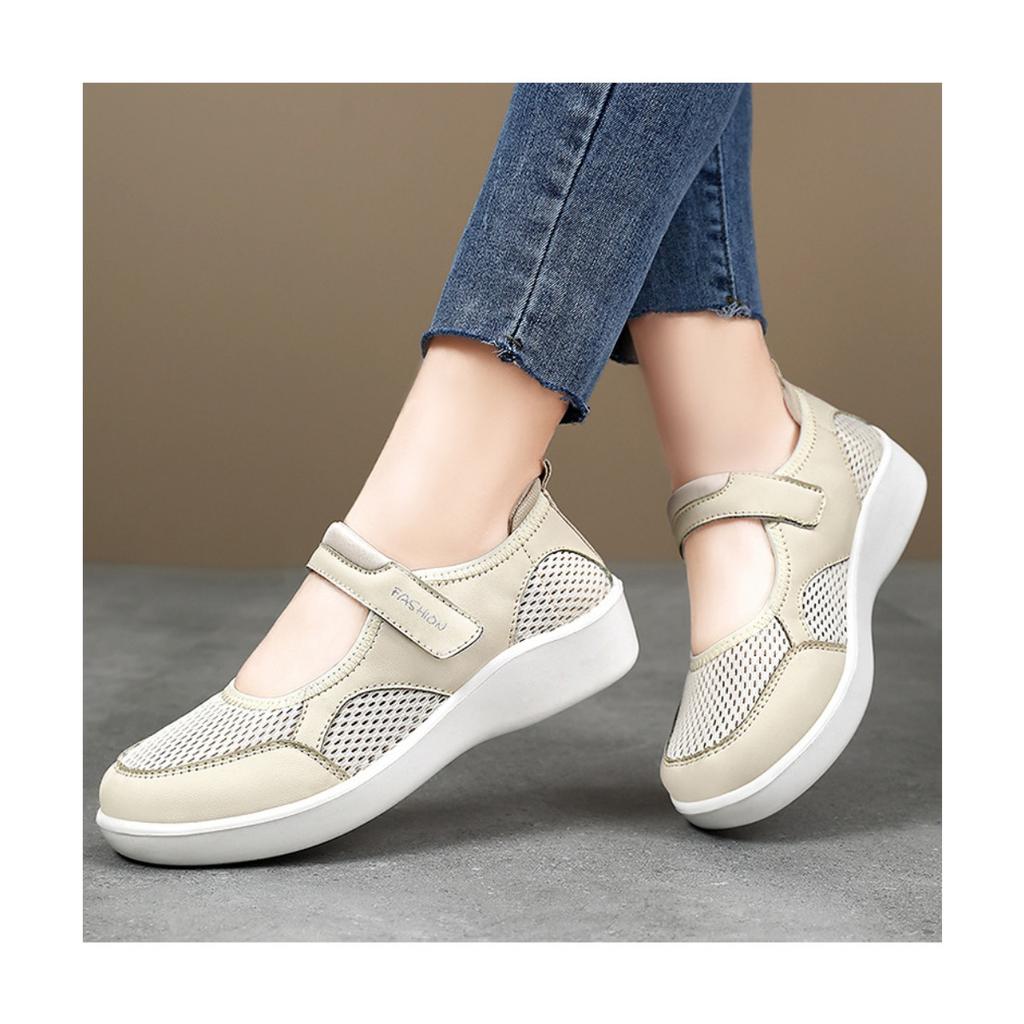 New Breathable Casual Shoes for Women In Summer Soft Soled Non Tiring Velcro Shoes
