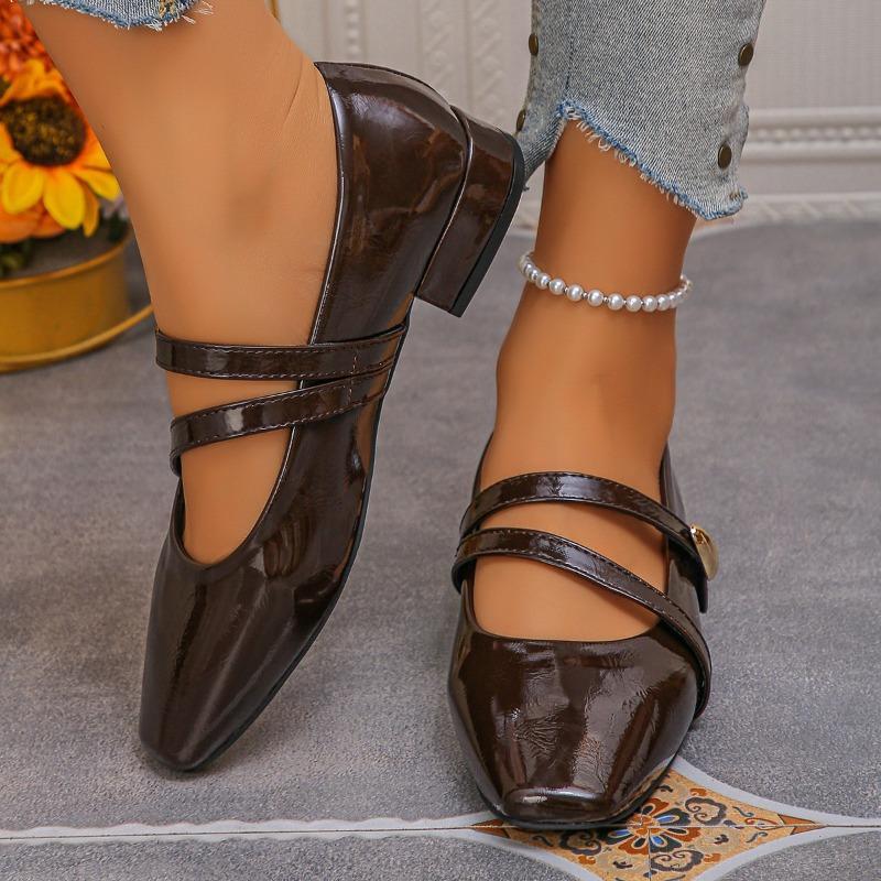New Low-heeled, Shallow-toe Single Shoes with A Unique, Slender Strap and Elegant Square-toed Women's Shoes