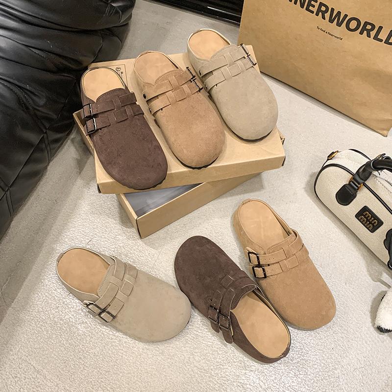 Mode Damskor 2025 Mode Enfärgad Baotou Spänne Tofflor Hot Selling Damers Utomhus Fritid Bekväma Platta Tofflor