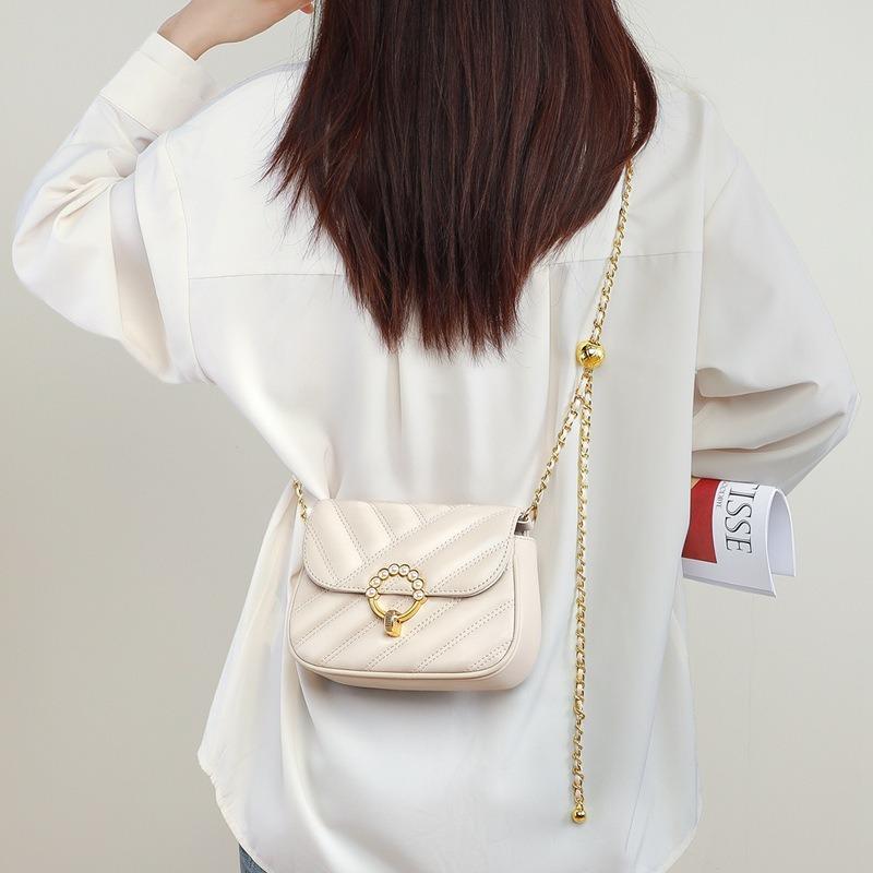 Bag New Messenger Bag Leather Women's Bag Chain Bag Mini Diamond Small Bag Versatile Shoulder Small Square Bag