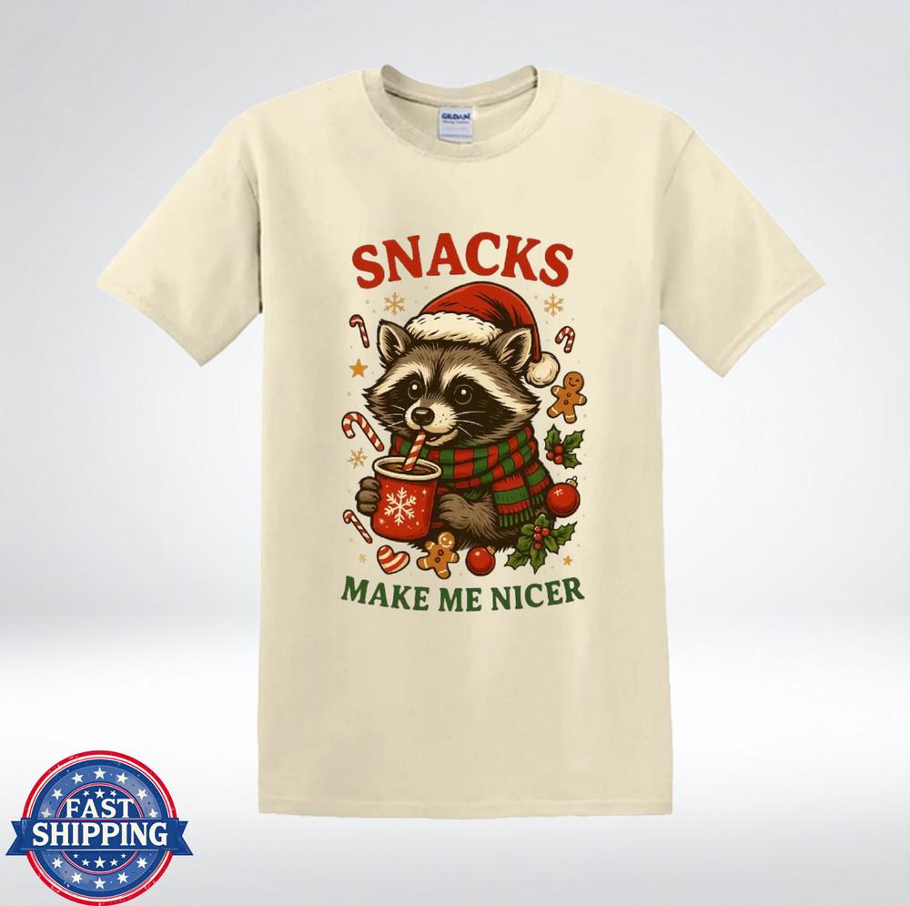 Snacks Make Me Nicer Christmas Raccoon Cute Holiday Graphic T-Shirt 4XL