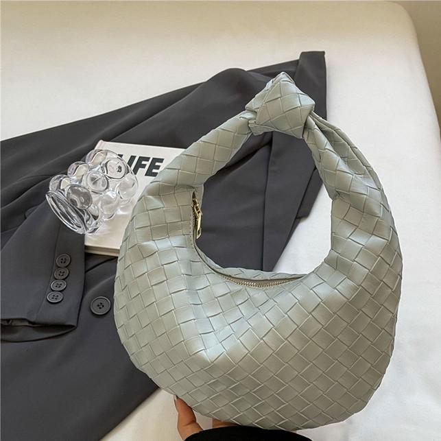 IELGY Hand-Woven Bag All-Match Underarm Bag One-Shoulder Portable Dumpling Bag