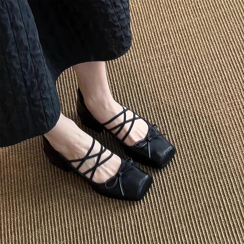 French Square Head Ballet Single Shoes Small Leather Shoes 2025 New Bow Light Mouth Retro Thick Heel Mary Jane Shoes Women