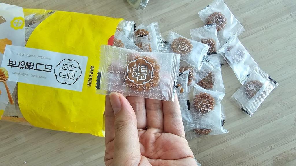 Yakka Yakka Mini Yakka Samlip 140 g 1 Beutel traditionell [Mini Yakka] G-Market Original/koreanisches Essen/koreanische Süßigkeiten/Honig/Zimt