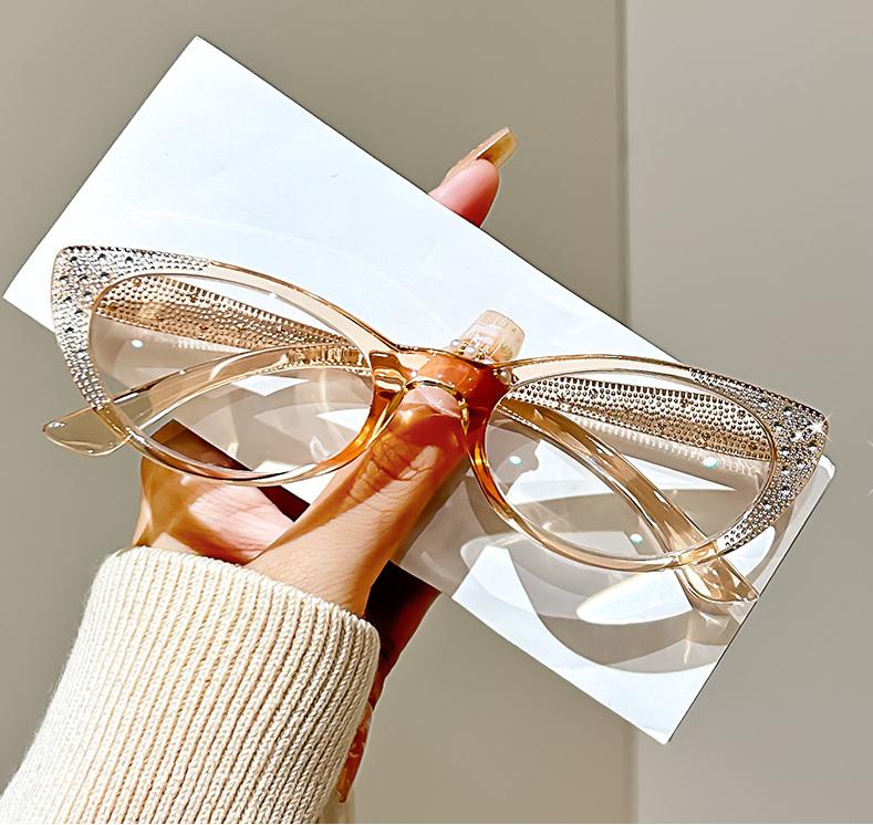 1.67 1.74 -8 to +8 New Fashionable Cat Eye Diamond Inlaid Hd Women'S Presbyopia Glasses Ultra Light Neutral Luxury Anti Blue Light Glasses